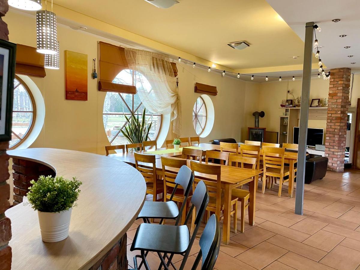 Hotel Piejuras Nams à Ķesterciems Extérieur photo