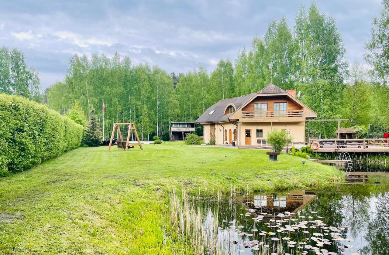 Hotel Piejuras Nams à Ķesterciems Extérieur photo