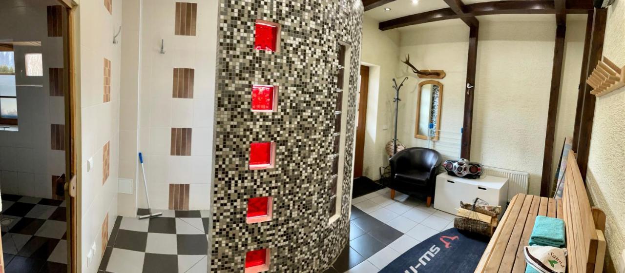 Hotel Piejuras Nams à Ķesterciems Extérieur photo